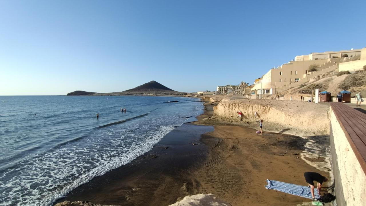 Views Of El Medano Beach, Two Exteriör bild