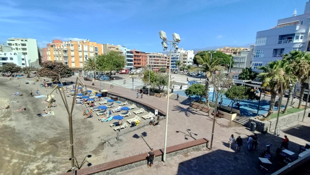 Views Of El Medano Beach, Two Exteriör bild