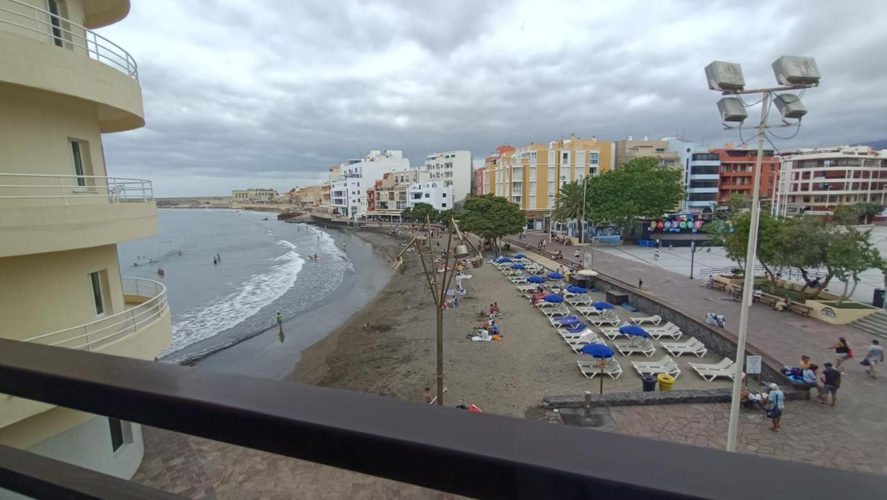 Views Of El Medano Beach, Two Exteriör bild